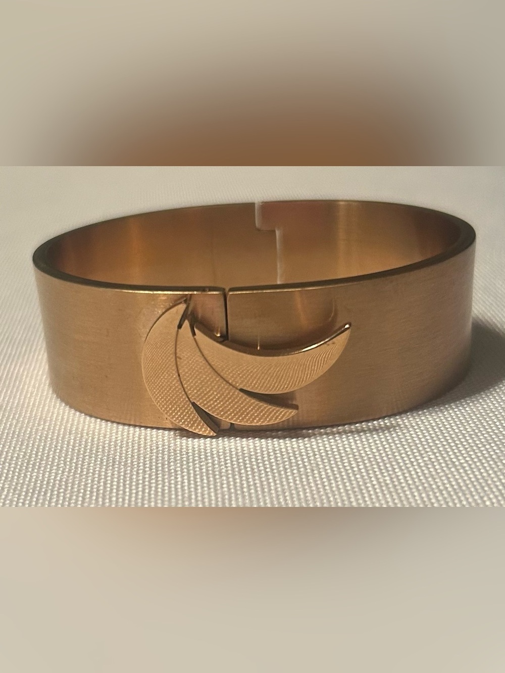 Pure Romance Euphoria Hinged Bangle Bracelet. 18k Rose Gold Plated.